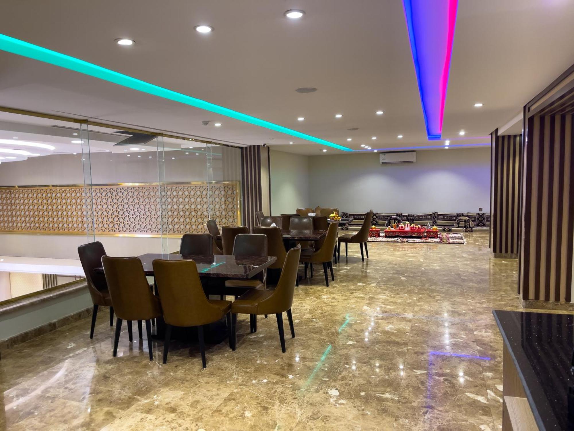 Landmark Hotel Suites Tabuk Exteriör bild